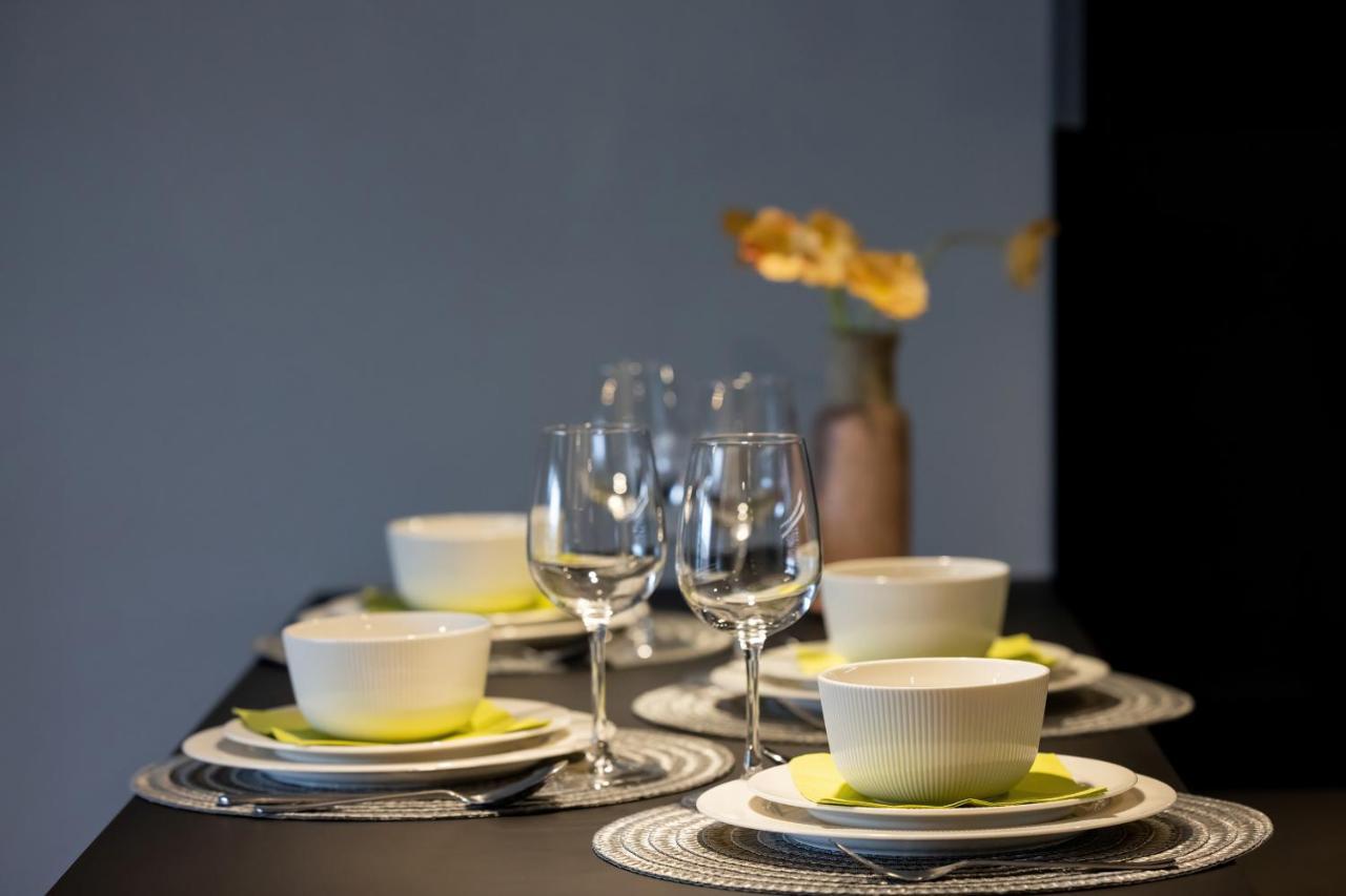 Exclusive Apartments Mostowa By Renters Prestige Poznan Luaran gambar